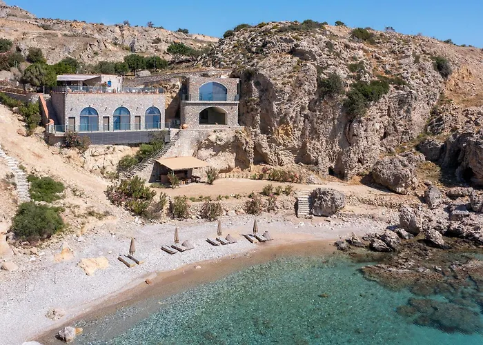 Stone Luxury Suites - Adults Only