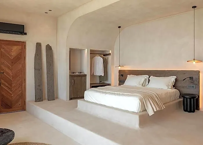 Stone Luxury Suites - Adults Only